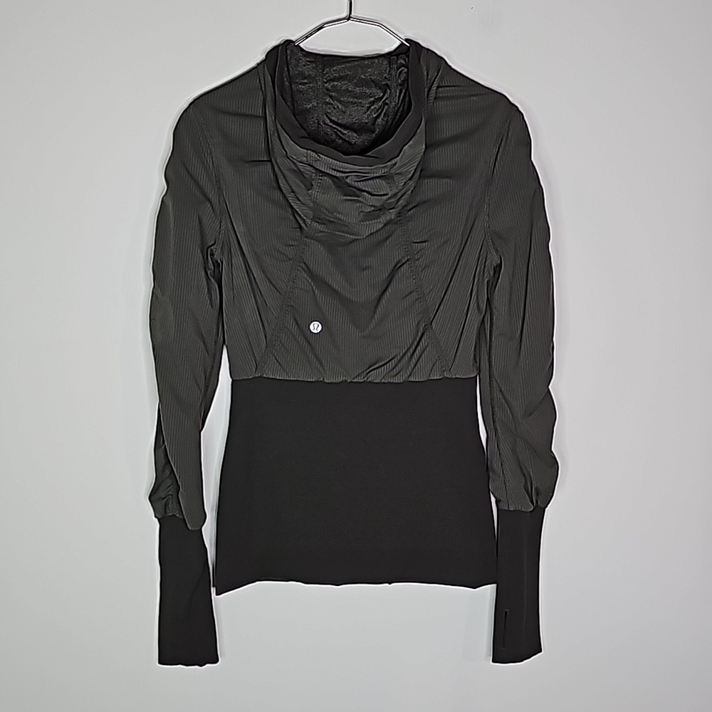 Lululemon gray size 6 zup up hooded design jacket - Picture 5 of 7